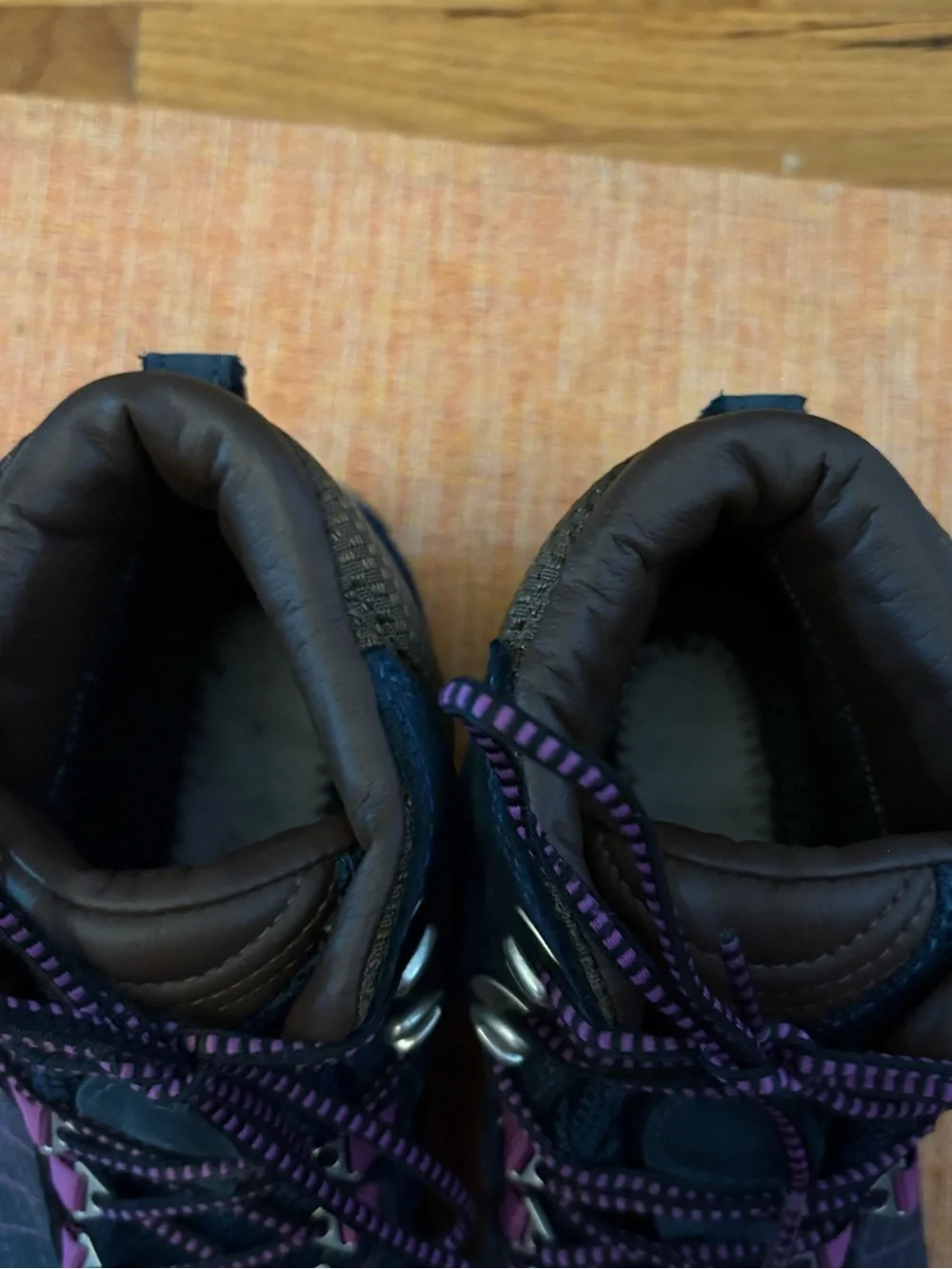 Oboz Women's Sapphire Mid B-Dry Waterproof Hiking Boots, size 8.5/9